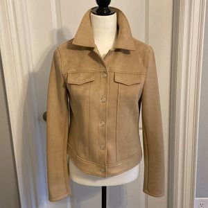 Faux Suede Tan Le Chateau Jean Style Jacket with Snaps. Size Medium.  NWOT.